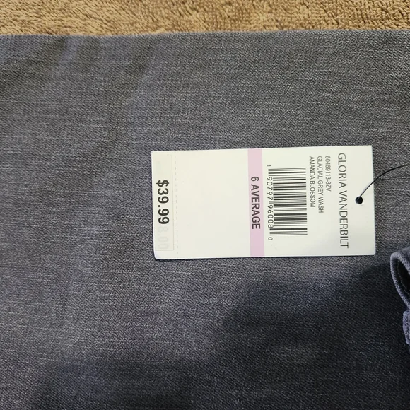 Nwt Gloria Vanderbilt Women's Straight Leg Jeans in Gray - Picture 4 of 12